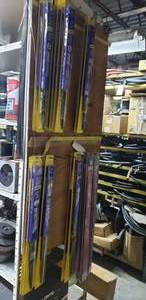 lot 492 image: Lot of Windshield Wiper Blades