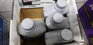lot 645 image: Box of 4 Quarts of Mobil1 5W-30 Full Synthetic Motor Oil