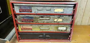 lot 731 image: Steel Imperial 4-Drawer Parts Cabinet w Metal Parts Boxes.  Boxes & Contents Included (Roll Pins, Star Washers, Screws & Set Screws)