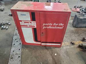 lot 270 image: Vintage Mighty Metal Cabinet