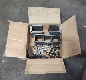 lot 325 image: Utility Trailer Spring Hanger Kit