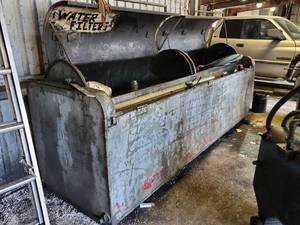 lot 426 image: 450-Gallon Waste Oil Storage & Oil Containment System