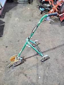 lot 185 image: Rocol Easyline Spraypaint Line Applicator