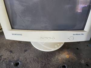 lot 193 image: Lot of 2 Vintage Computer Monitors