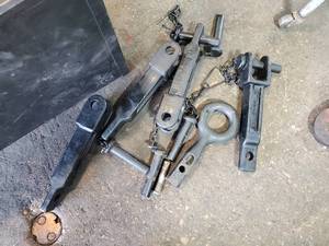 lot 249 image: Lot of 5 Tow Hooks