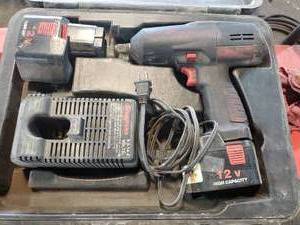 lot 264 image: Snap On CT350 Cordless 12 Impact Wrench w 2 Batteries and Charger