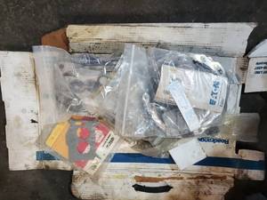 lot 297 image: Box of Gaskets and Fittings
