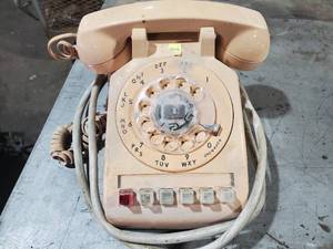 lot 307 image: Vintage Western Electric Rotary Telephone
