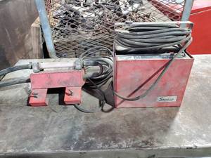 lot 378 image: Snap-On MT 405 Exhaust Gas Analyzer
