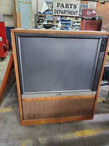 lot 395 image: Vintage Curtis Mathis Flat Screen TV Console