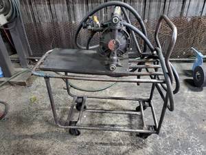 lot 429 image: Graco Husky 1040 Diaphragm Pump with Cart