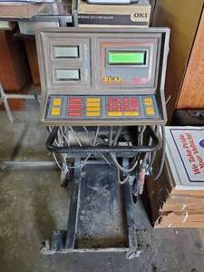 lot 439 image: Bear ARBST Alternator, Regulator, Battery, Starter Tester