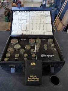 lot 691 image: Gates Hydraulic Hose & Coupling Identification Kit, Model 35095-H