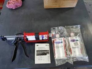 lot 704 image: 3M Cartridge Applicator Gun w Panel Bonding Adhesive Kit