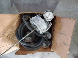 lot 793 image: Air Pump Test Kit