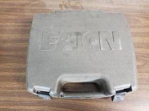 lot 834 image: Eaton MD Mobile Diagnostics MD 200 Series Vehicle Diagnostics Scanner w Cables, Connectors, Batteries, Manuals & Case