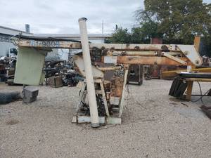 lot 981 image: Versalift Aerial Boom Lift Cherry Picker
