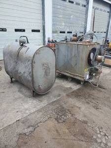 lot 984 image: Waste Oil Tank with Heater and Cart