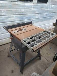 lot 990 image: Craftsman Table saw