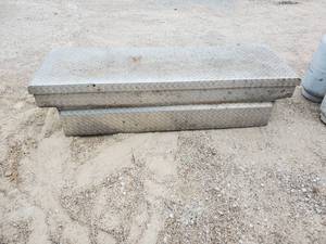 lot 1008 image: Rawson Koenig Diamond Plate Truck Tool Box