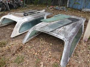lot 1018 image: Lot of 2 International Scout Tops