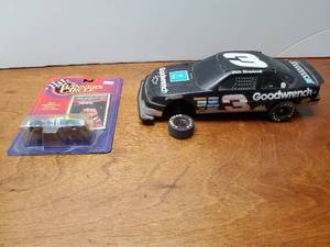 lot 932 image: Lot of 2 Dale Earnhardt Collectibles.  1 Vintage Remote Control Car (broken wheel) & 1 Diecast Car