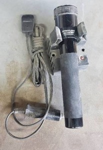 lot 810 image: Streamlight Stinger XT Flashlight w Battery, Docking Station & Charging Cord
