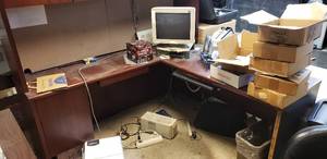 lot 842 image: Wooden L-Shape Desk w Hutch.  Contents Not Included.