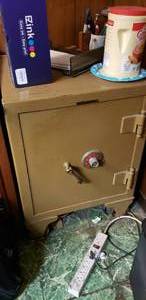 lot 843 image: Vintage Meilink Safe w Interior Secondary Safe Compartment.  Owner Has Combination.  CONTENTS NOT INCLUDED.