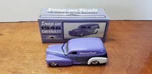 lot 866 image: Snap-On Tools Diecast 125 1946 Chevrolet Sedan Delivery Street Rod