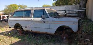 lot 947 image: 1980 International Scout Traveler 4WD with Title