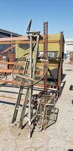 lot 958 image: Hunting Tree Stand