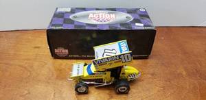 lot 880 image: Action Diecast 124 1997 Dave Blaney Vivarin Sprint Car, Limited Edition
