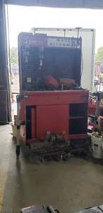 lot 1038 image: Vintage Snap-On Straight Axle Wheel Alignment Cabinet with Tools