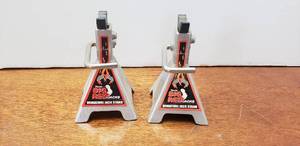 lot 1077 image: Pair of Torin Big Red Miniature Jack Stands.  For Miniature CarTruck Display