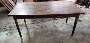 lot 1090 image: Small Dining Table w Wooden Legs & WoodLaminate Top