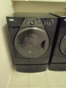 lot 9 image: WHIRLPOOL DUET HT WASHER,WORKING