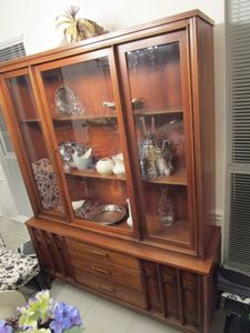 lot 1 image: MID CENTURY MODERN KENT COFFEY PERSPECTA CHINA CABINET, GREAT CONDITION, CONTENTS NOT INCLUDED