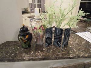 lot 69 image: HAND PAINTED JARS &amp DECOR FROM JAPAN, BLACK PORCELAIN OTAGIRI, VINTAGE JAPANESE NIPPON, ATTATCHED 2 PC. VASE