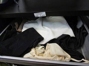 lot 171 image: CONTENTS OF DRAWERS VERTICALLY, CLOTHES &amp GENEROUSE AMOUNT OF SHOES
