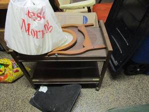 lot 180 image: LAMPSHADE, VNTG ROLLING CART, VNTG MIRROR. CAR MATS