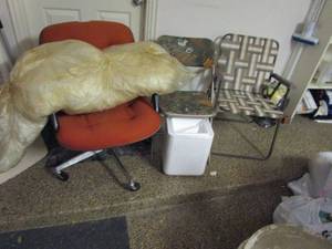 lot 179 image: VNTG WEDDING DRESS (SOME DISCOLORATION), OFFICE CHAIR. 2 FOLDING CHAIRS, 1 CAMO PATTERN 1 WOVEN, STYRAFOAM ICE CHEST
