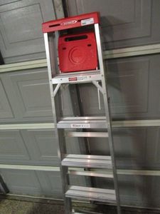 lot 115 image: WERNER 6 ALUMINUM LADDER, GREAT CONDITION