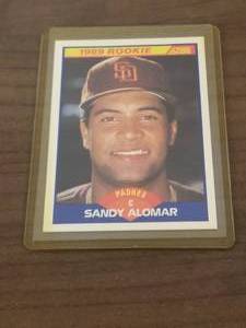 lot 92 image: 1989 Score Sandy Alomar rookie baseball card #630