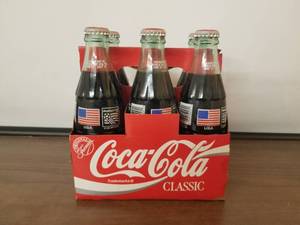 lot 75 image: 1991 USA World Cup USA Soccer 6 pack coke bottles