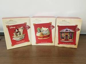lot 116 image: Hallmark Christmas Ornaments