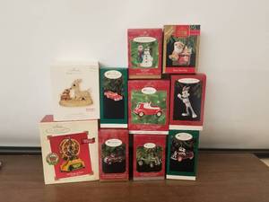 lot 117 image: Hallmark Christmas Ornaments