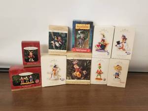 lot 121 image: Hallmark Christmas Ornaments