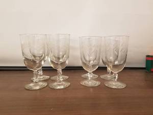 lot 126 image: Crystal glasses 2 sets of 4