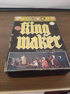 lot 131 image: Vintage King Maker game